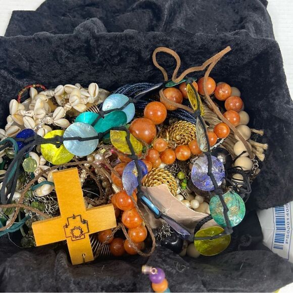 5 pounds of craft jewelry bundle vintage to current for repurpose - Picture 10 of 15